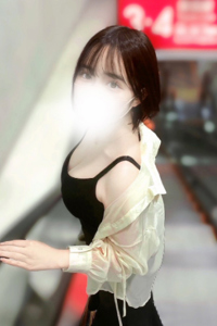 与田ももな