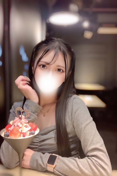 野々せりな