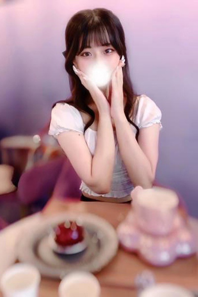 星奈ひびき
