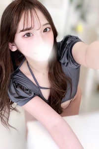 小鳥遊いぶ