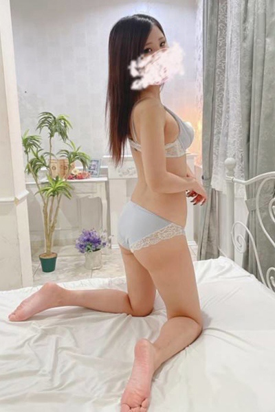 ゆりな