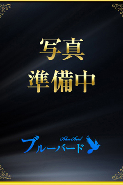 鈴宮えりさ