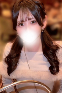 雫りりな