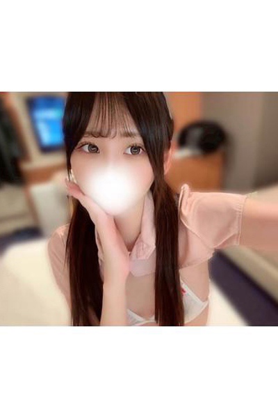 雫りりな
