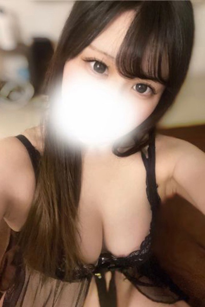 せりな