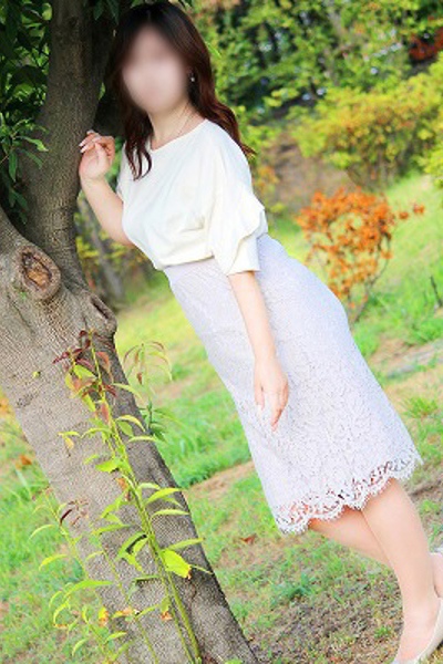 ともね