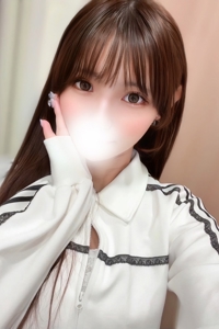 三好ひなこ