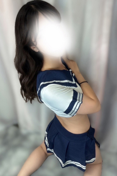 ゆりな