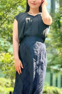新倉あおい