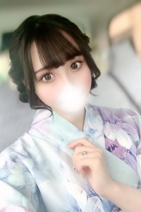 霞せれん