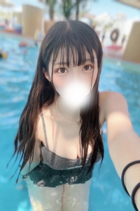 桐谷えみか
