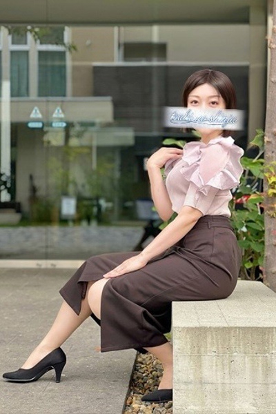 安田りさ