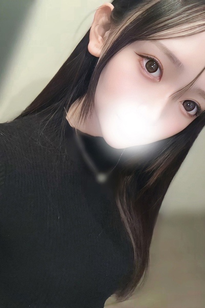 琴山ゆずは