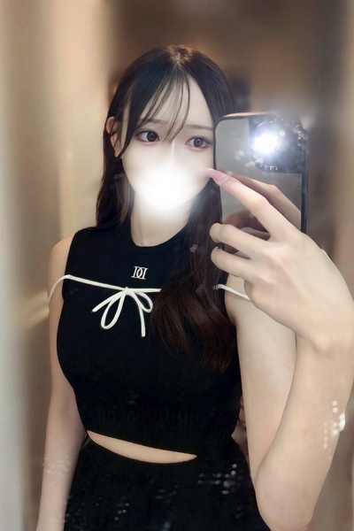 琴山ゆずは