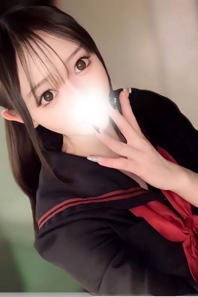 琴山ゆずは