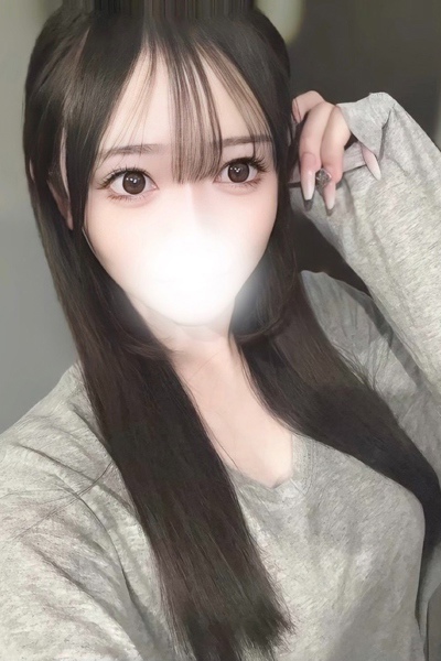 琴山ゆずは