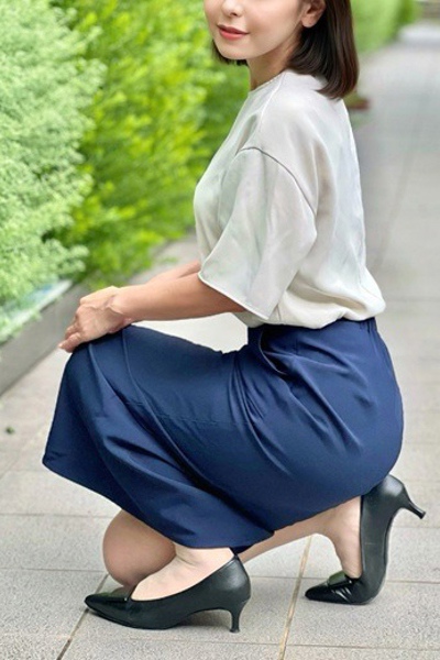 林つむぎ