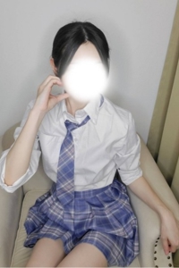 せりな