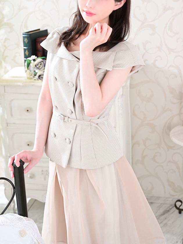 秋奈 優