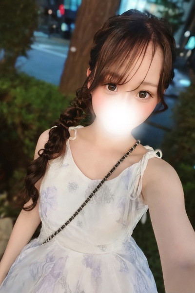 初美しゅり