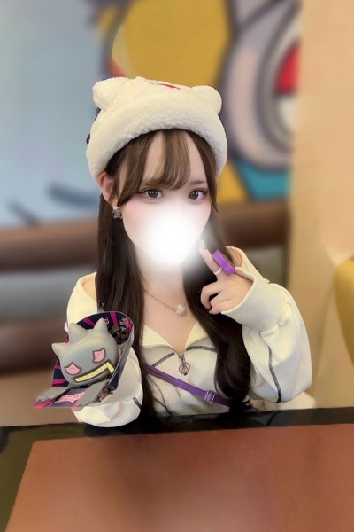 天明れむ
